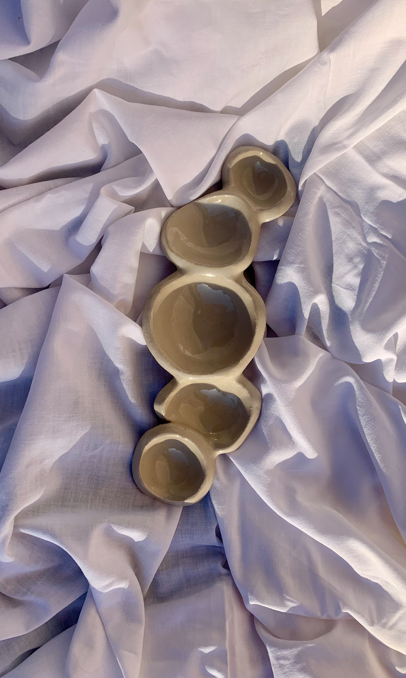 Plat apéritif en grès – "Les Galets"