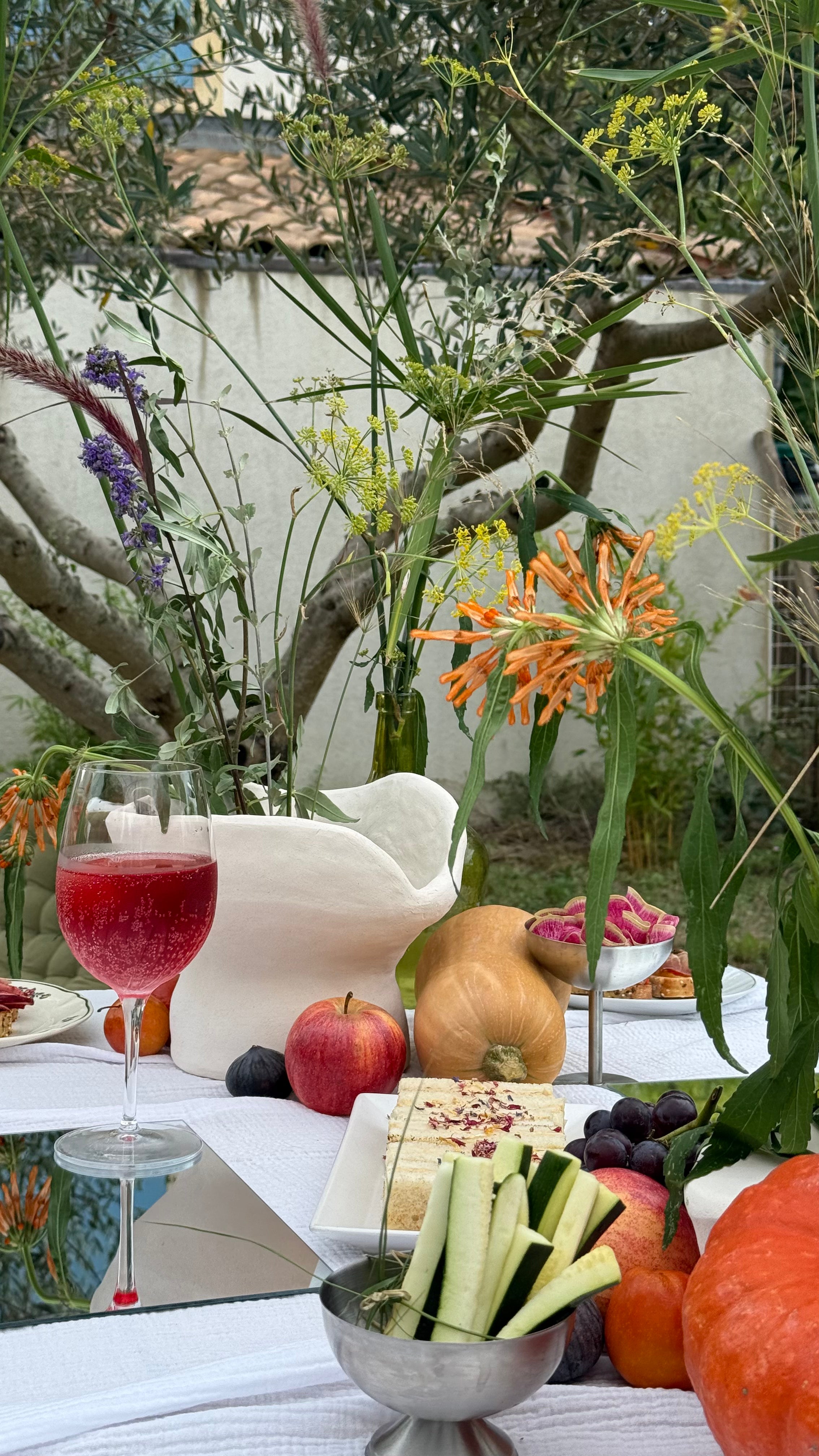 "Gardenia", poterie dans le potager de Michella