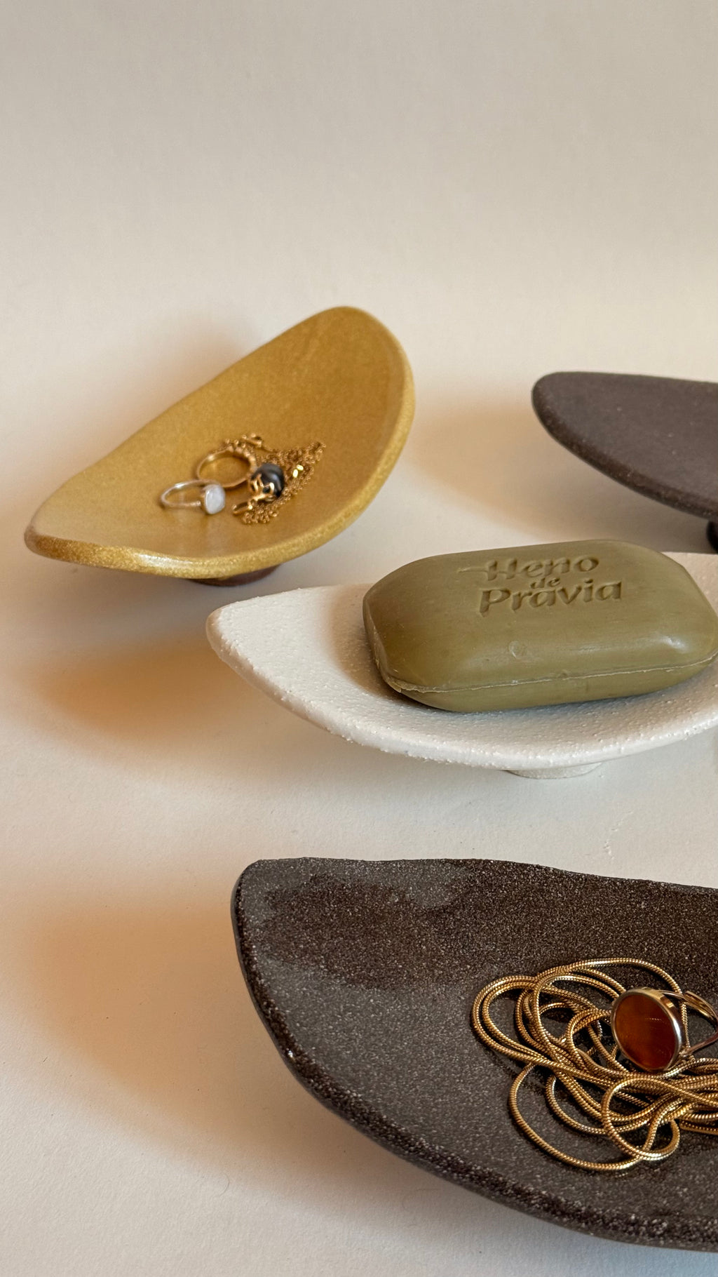 Porte savon en grès