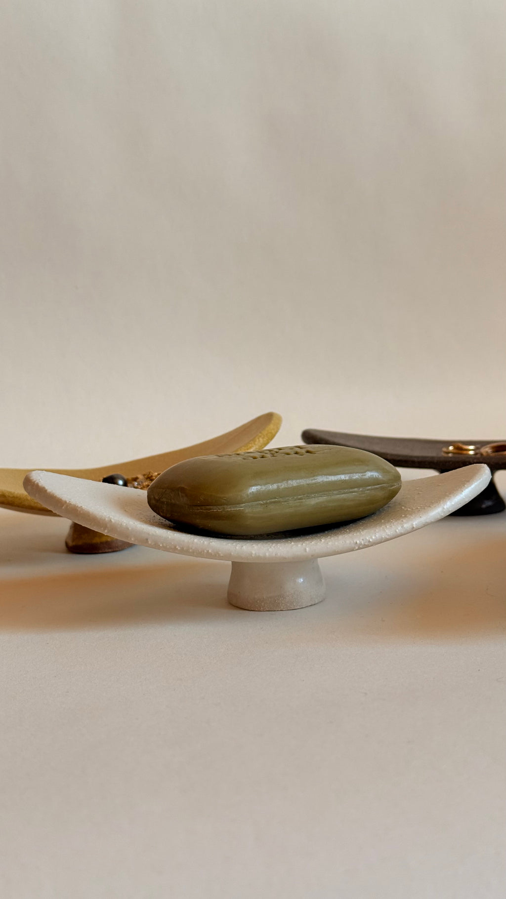 Porte savon en grès