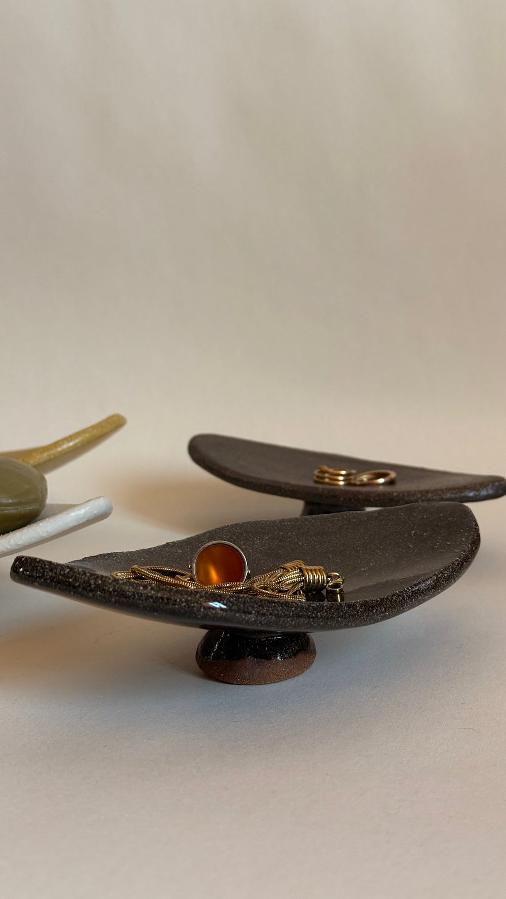 Porte savon en grès