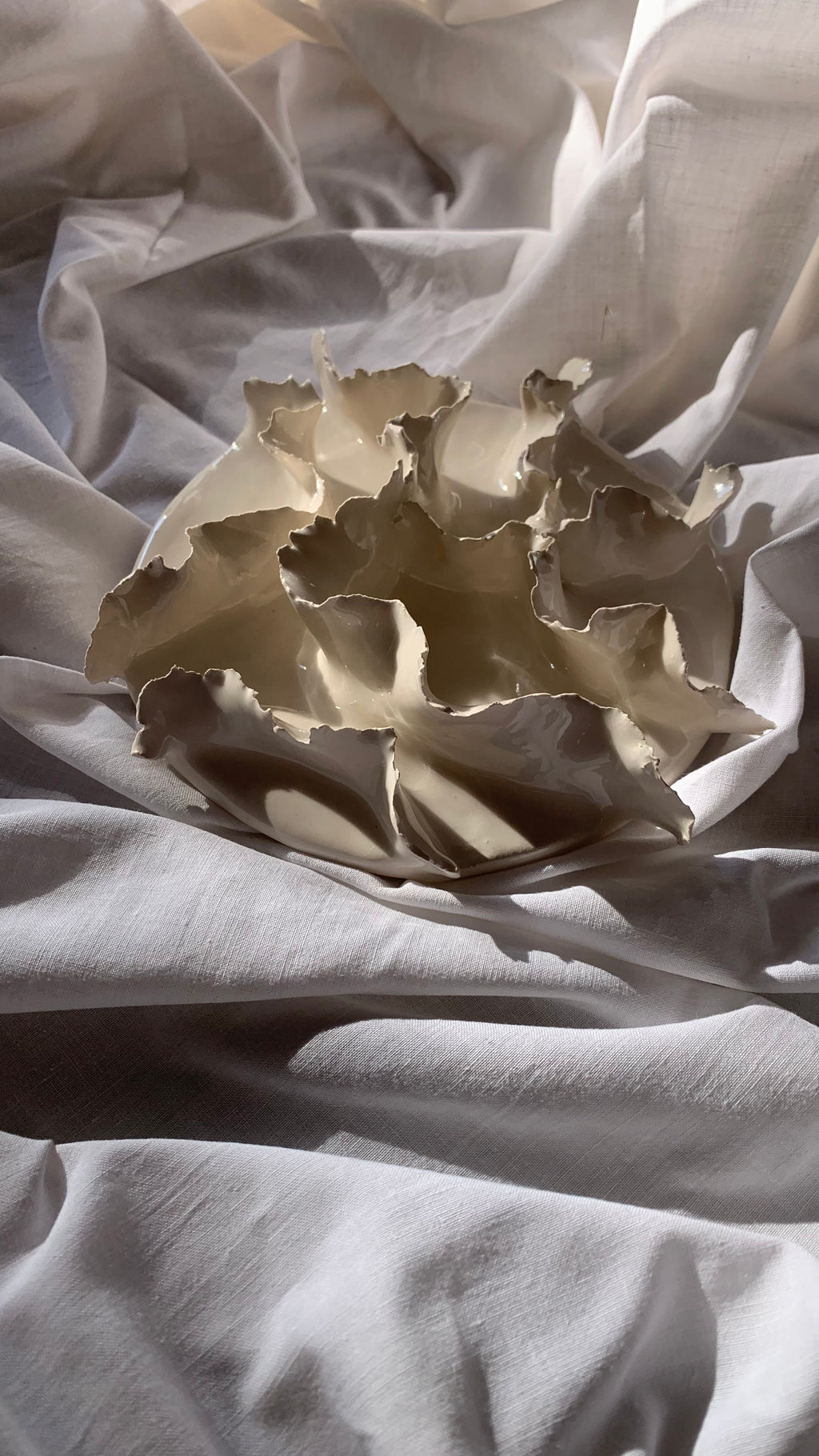 N°4 Médaillon en céramique – Pièce unique et artisanale