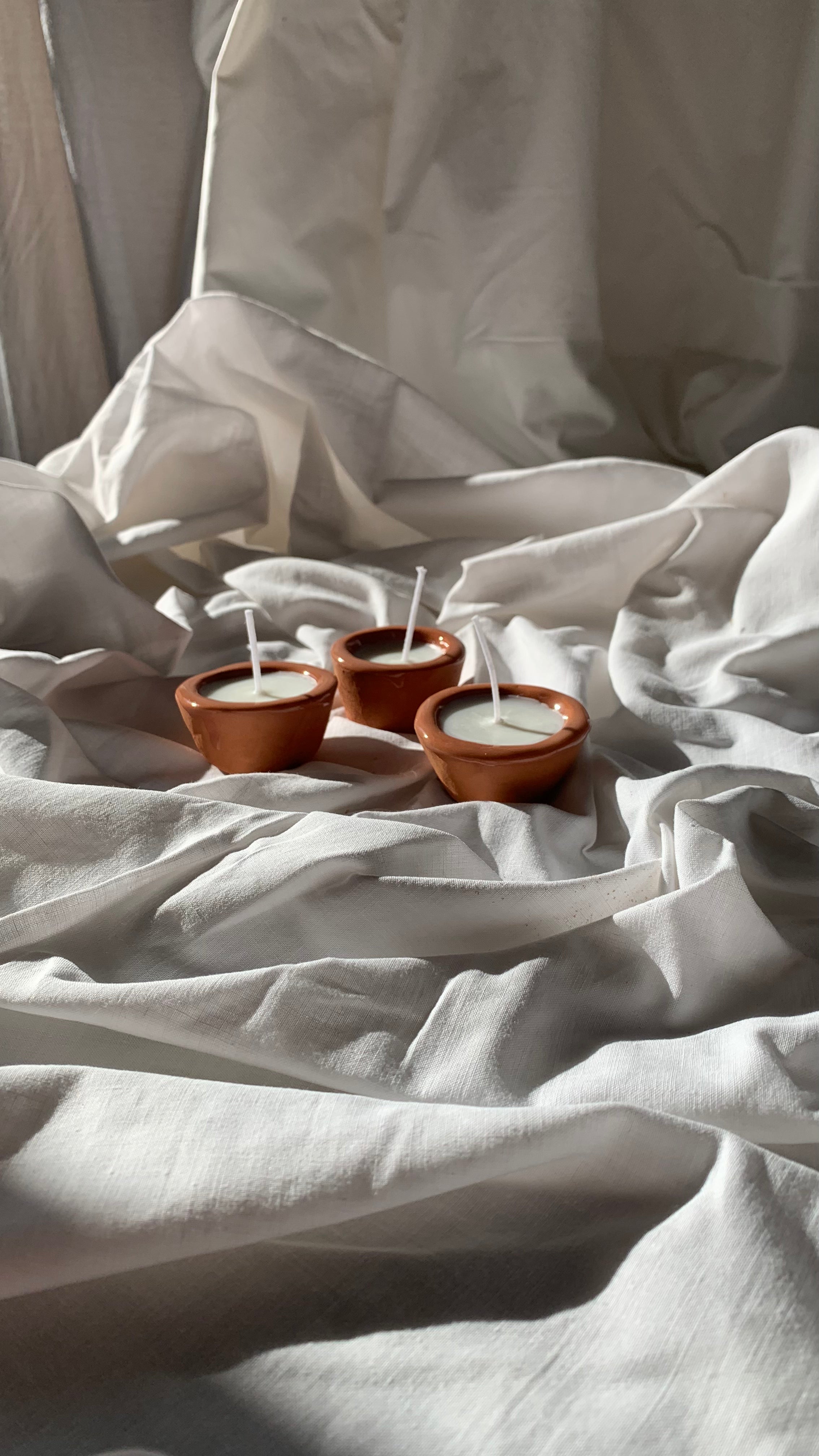 Lot de bougies artisanales – Format mini, ambiance chaleureuse