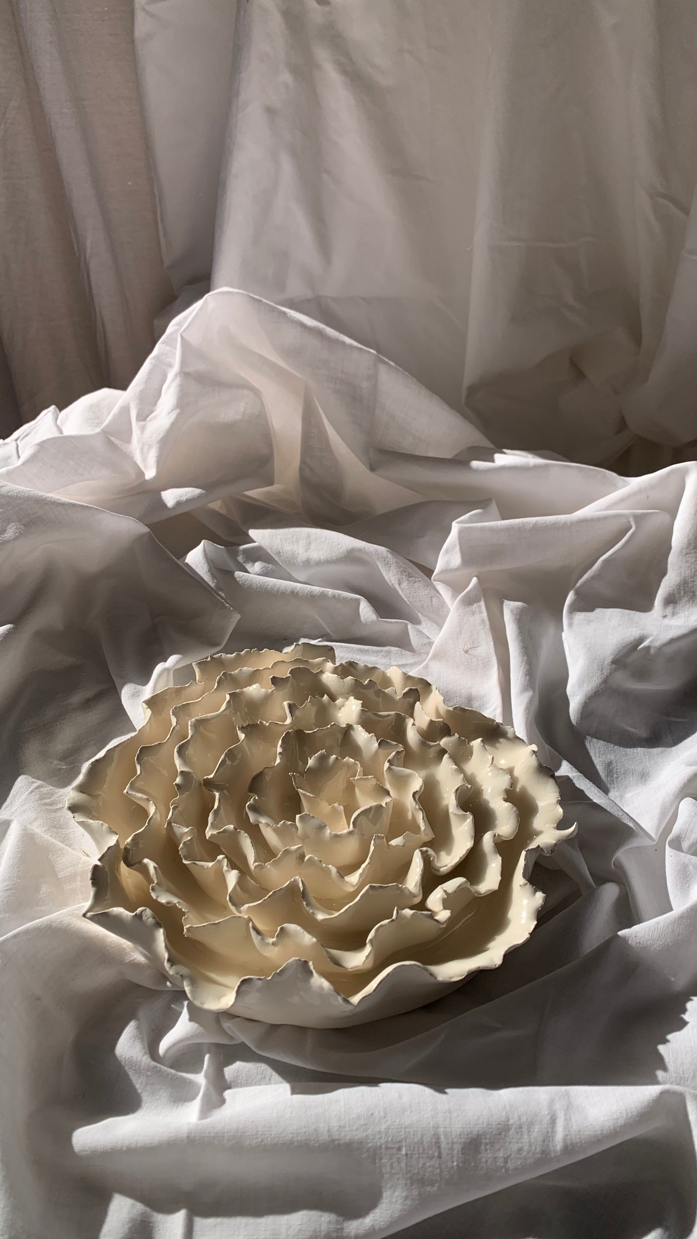 N°1 Médaillon en céramique – Pièce unique et artisanale