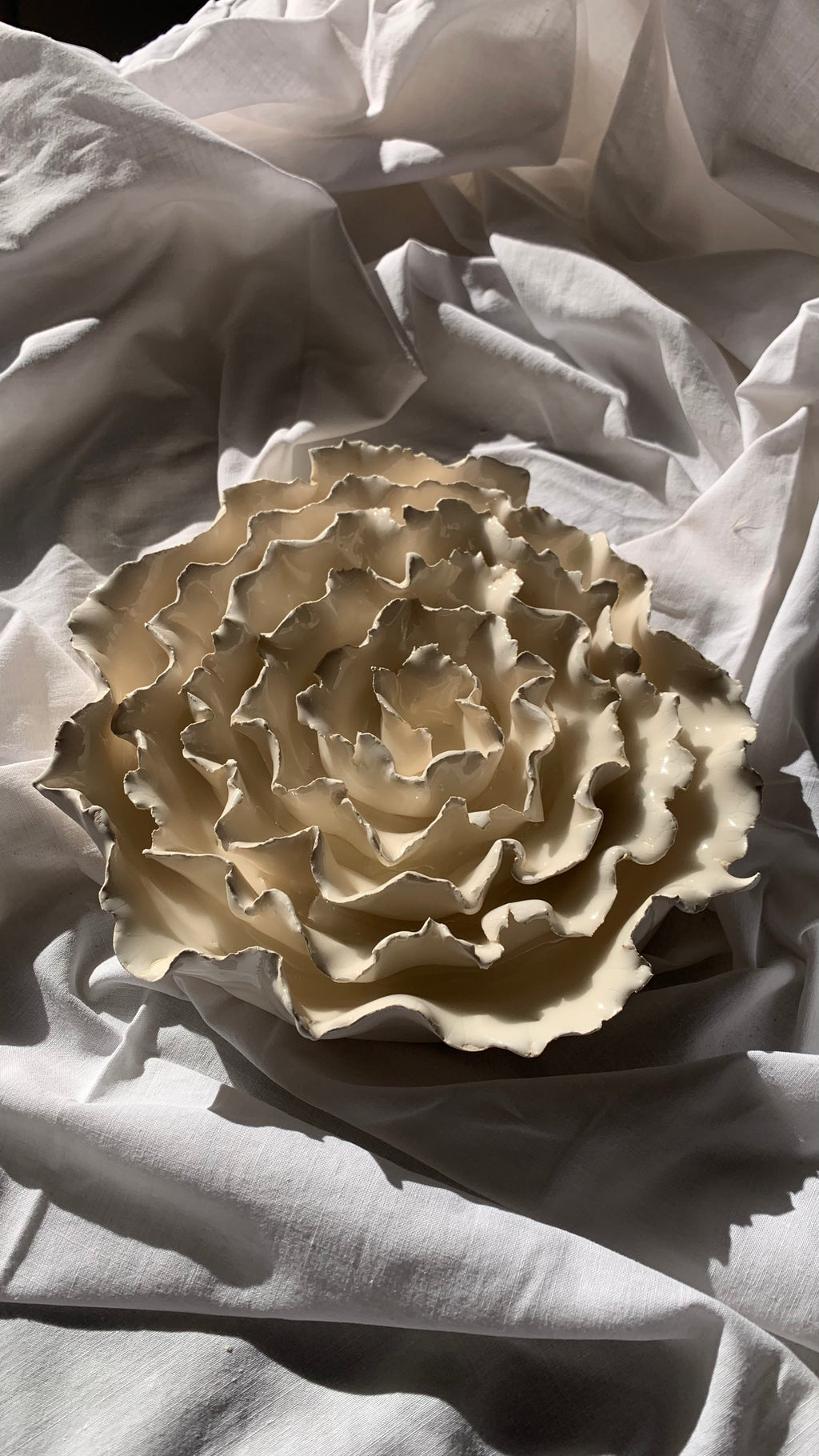 N°1 Médaillon en céramique – Pièce unique et artisanale