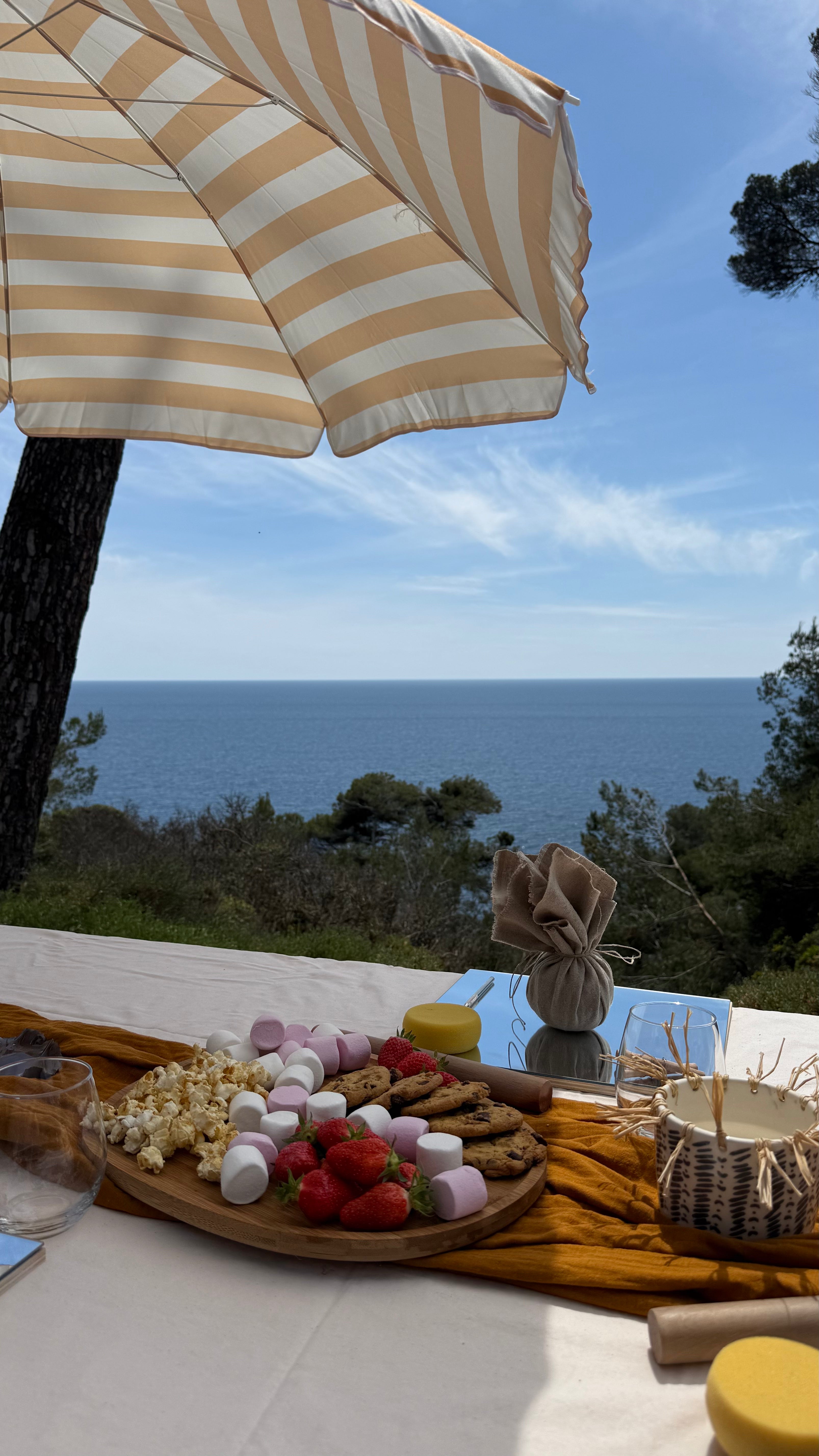 Atelier modelage en plein air - Maison Lola Michèle
